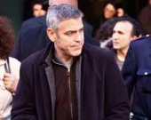 Джордж Клуни тоже помогает пострадавшим на Гаити