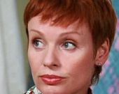 Муж Жанны Эппле отказывается от собственного сына