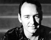 Кевин Спейси отбивается от обвинений в неумелом руководстве театром