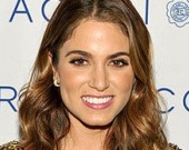 Никки Рид готовится к роли бессмертной тети