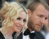 Мадонна разводится с Гаем Ричи Мадонна разводится с Гаем Ричи