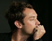 Джуд Лоу официально стал доктором Ватсоном