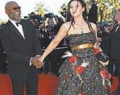 На Шэрон Стоун поставили крест