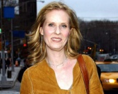 Синтия представила свою подругу