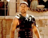 Гладиатор в спортивном костюме