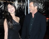 Мел Гибсон избил мать своего ребенка