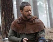 Рассел Кроу устроил концерт в баре