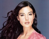 Шикарная грудь Моники Белуччи