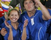 Жанна Фриске окрутила хоккеиста