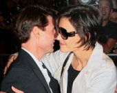 Том и Кэти снова вместе, снова рядом...