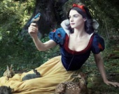 Зеленая Рейчел Уэйц