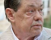 Караченцов попал в клинику