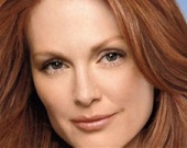 Джулианна Мур возненавидела свои волосы