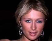 Пэрис Хилтон в коротком белом платье (ФОТОРЕПОРТАЖ)