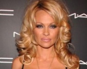 Памела Андерсон рассказала о причине своих долгов