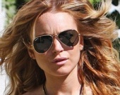 Линдсей Лохан игнорирует нижнее белье