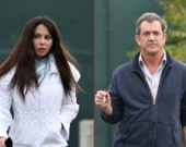 У Мэла Гибсона есть любовница?