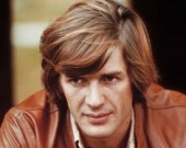 Абдулов вернулся к жене