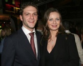 Костя Крюков обустраивает дом