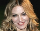 Муж запретил Мадонне менять прическу