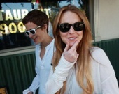 Линдси Лохан начала войну против своего отца