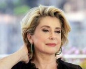 Катрин Денев ограбили