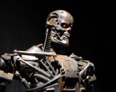 Выставка терминаторов в Токио