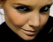 Кэти Холмс резко изменилась