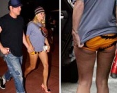 Памела Андерсон пришла на выставку в трусах