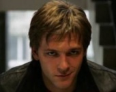 Константин Крюков лишился кудрей