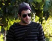 Закари Кинто и сменные кеды