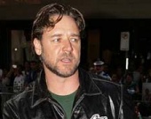 У Рассела Кроу проблемы с жильем