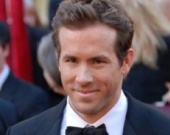 Райан Рейнольдс: мертвый полицейский или супергерой