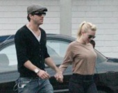 Скарлетт Йоханссон готовится стать матерью