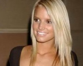 Джессика прячет сокровища