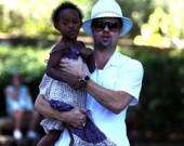 Брэд и Захара гуляют