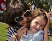 Несчастье и радость в семье Кэти Холмс