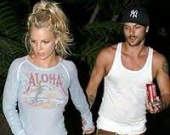 Бритни Спирс подает в суд