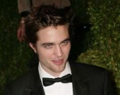 Роберт Паттинсон пахнет