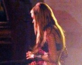 Аманда Сейфрид забыла надеть юбку Аманда Сейфрид забыла надеть юбку