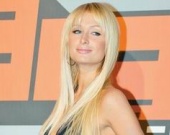 Пэрис Хилтон устала от светской жизни и решила стать мамой