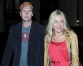 Новая подруга вдовца Лайама Нисона