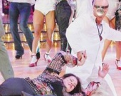 Писанка устроила стриптиз