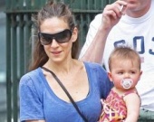Сара Джессика Паркер с детьми на прогулке