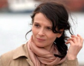 Ведущая Каннского фестиваля