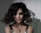 Люди хотят спасти Кэти Холмс