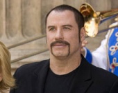 У Джона Траволты вымогали деньги