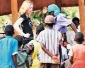 Мама Мадонна пляшет!