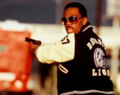 Полицейский из Беверли-Хиллз станет сводником