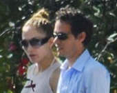 Дженнифер Лопес все-таки проводит время с детьми